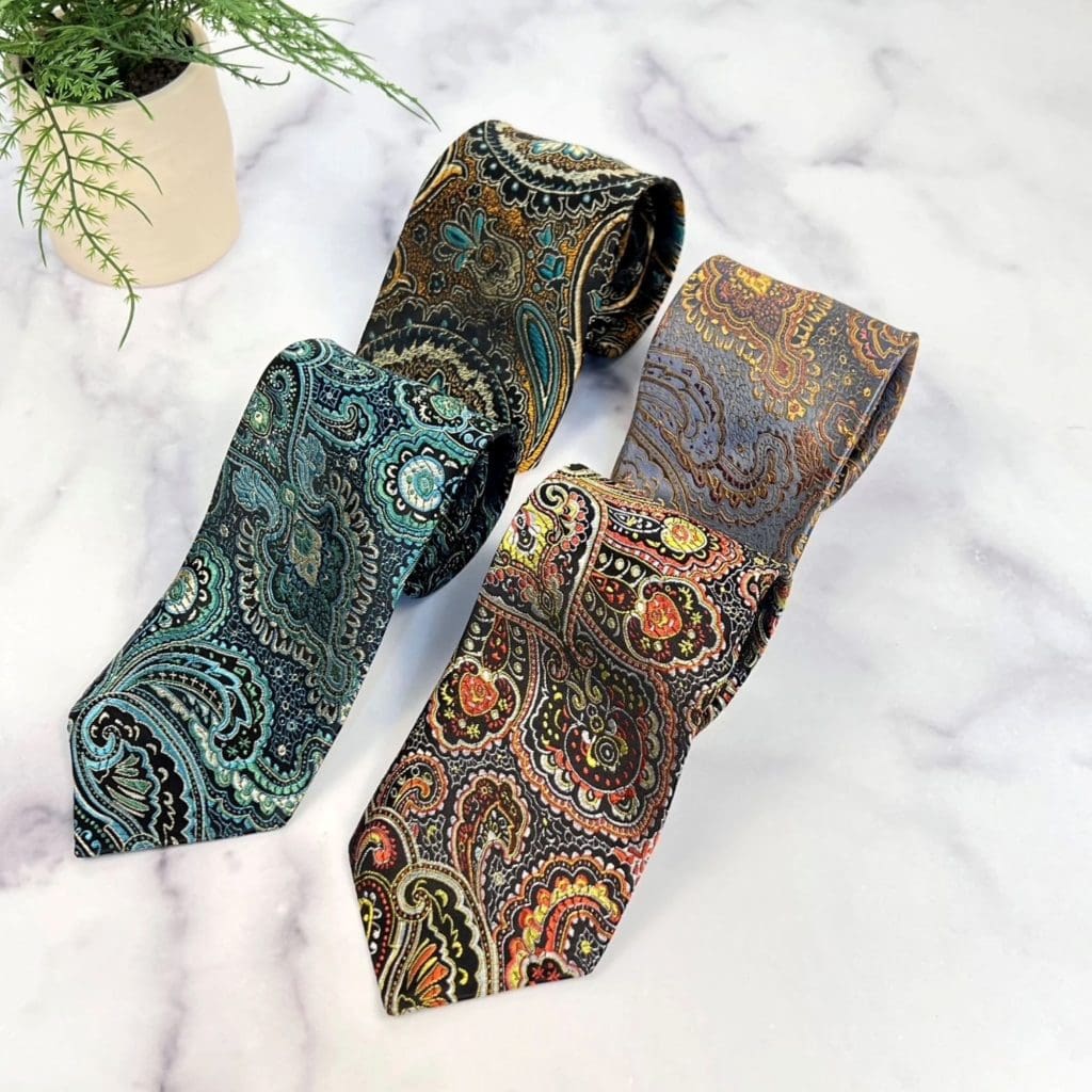 Paisley Pattern Brocade Men’s Tie